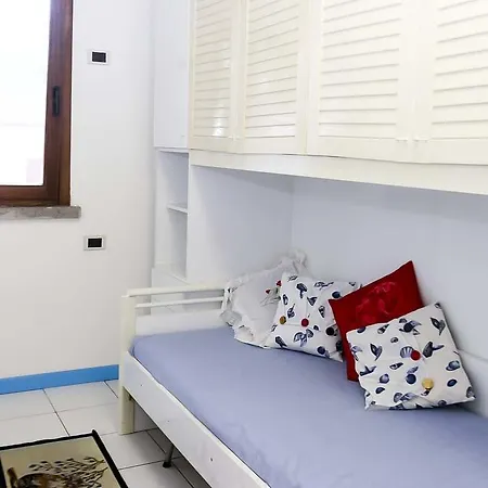Il Porto Trilocale Nr.7 Apartmán *